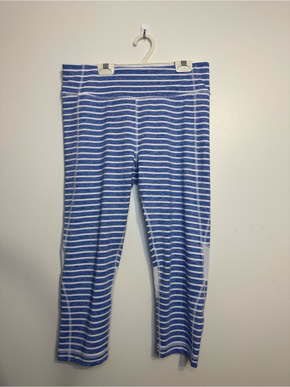 Tommy Hilfiger Women’s Striped Blue & White Athletic Leggings